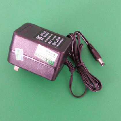 Adaptador alimentación de 5V 500mA + enchufe europeo