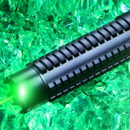 Puntero láser verde 500mW foco ajustable con baterias