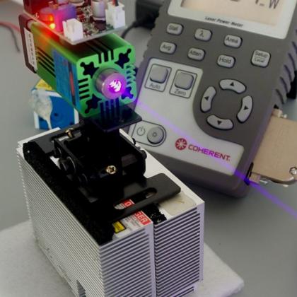 Módulo láser violeta ultra potente 405nm 1000mW con TTL